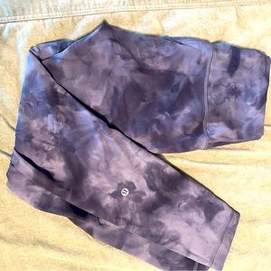 Lululemon size 8 tie dye wunder train leggings high rise tight